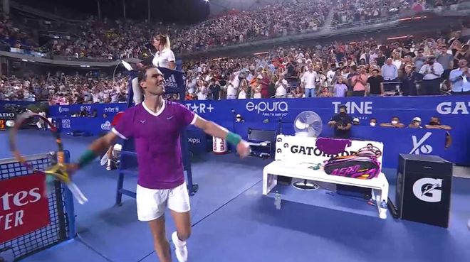 伤病接连出 伤病接连出