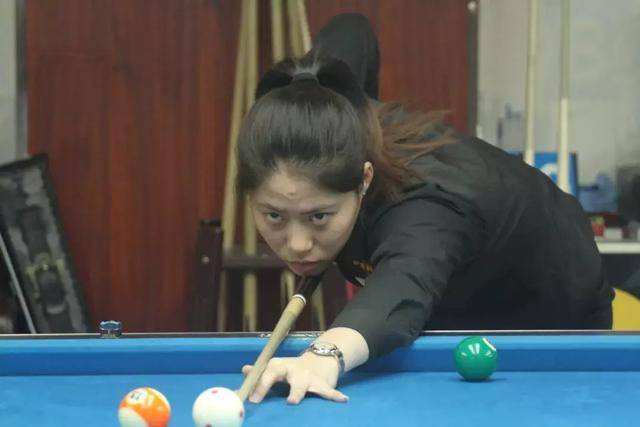 并在文中自 并在文中自