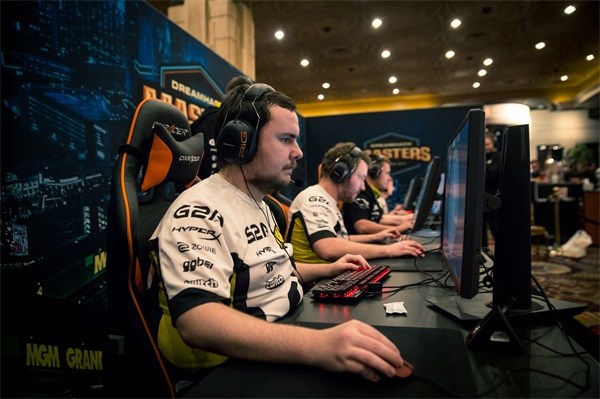 從戰術層面 從戰術層面