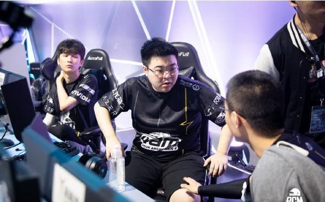 他们依靠快 他们依靠快