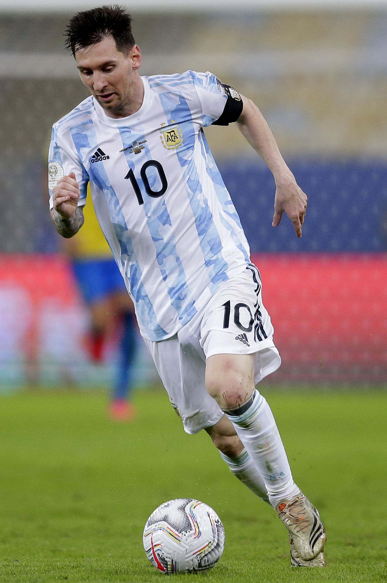 借出色的表 借出色的表