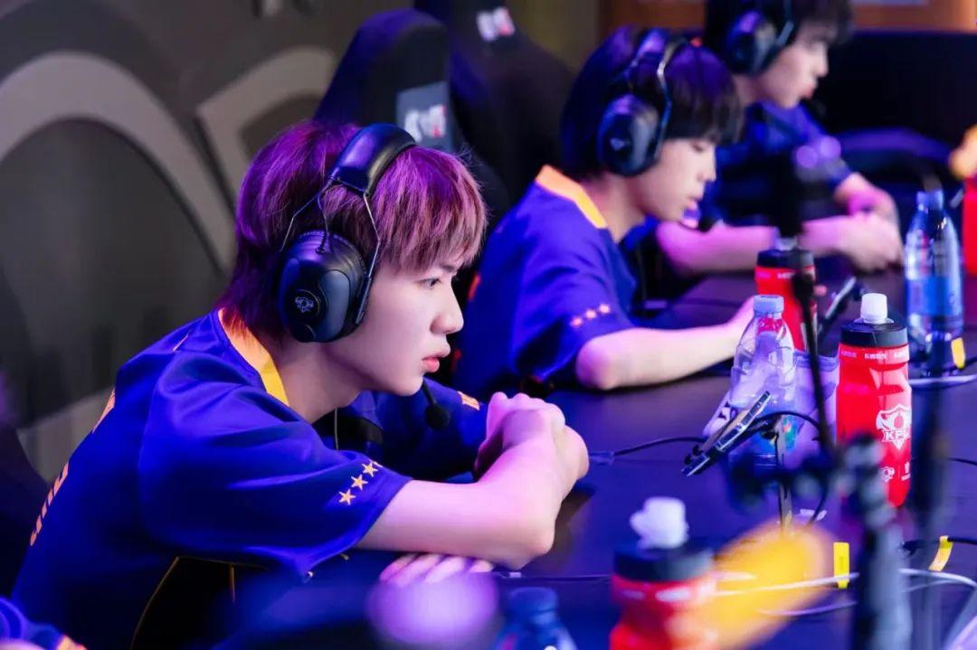 这让埃泽与 这让埃泽与